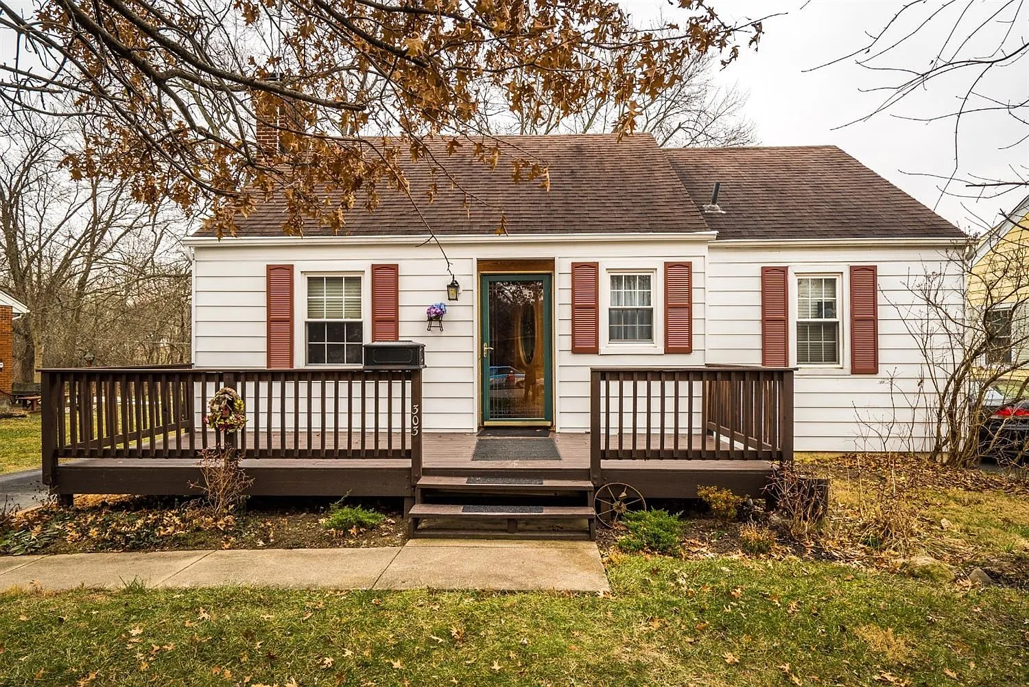 303 W Park Ave photo 1