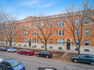 1601 W Berteau Ave #16132, Chicago, IL 60613