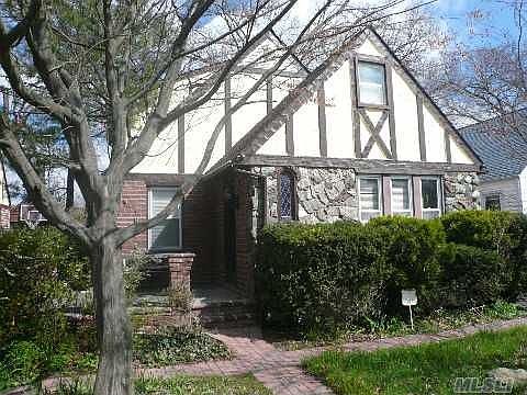 1st image of 851 Kings Pkwy