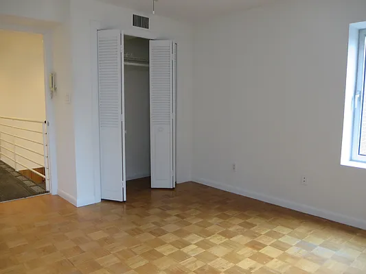 Rented by Centric New York | media 20