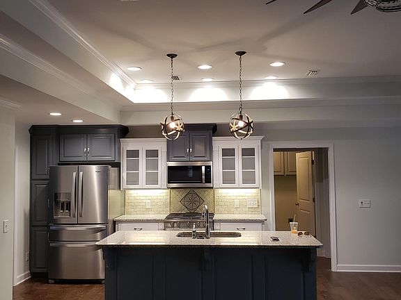 3rd image of 120 Brookestone Dr