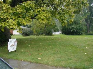 305 E North St, Worthington, OH 43085