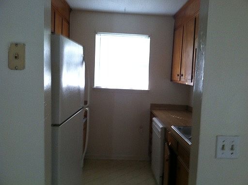 4th image of 358-B Dorchester Manor Blvd