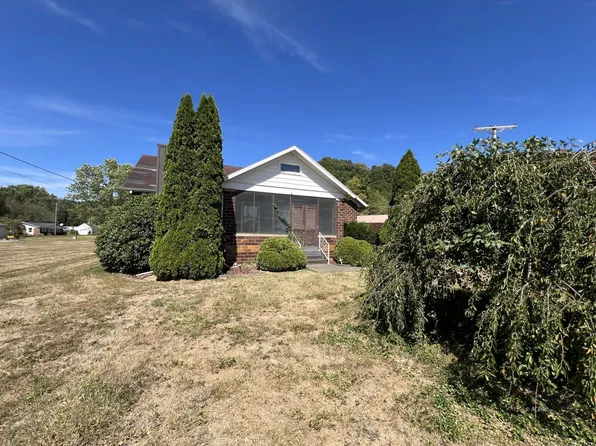 37056 Hocking Dr, Logan, OH 43138