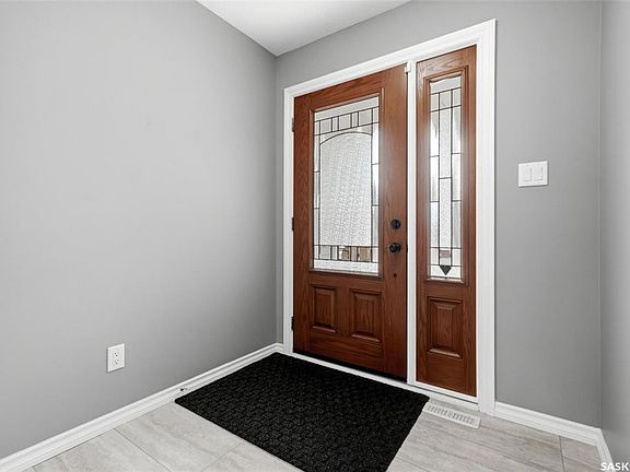 3rd image of UNIT 351-4000 Sandhill CRESCENT