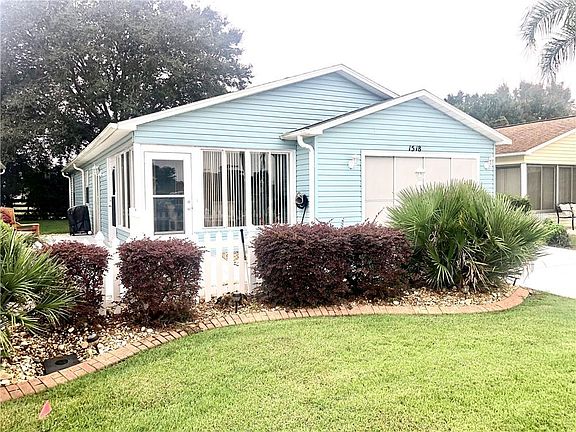 2nd image of 1518 Lozano Ave