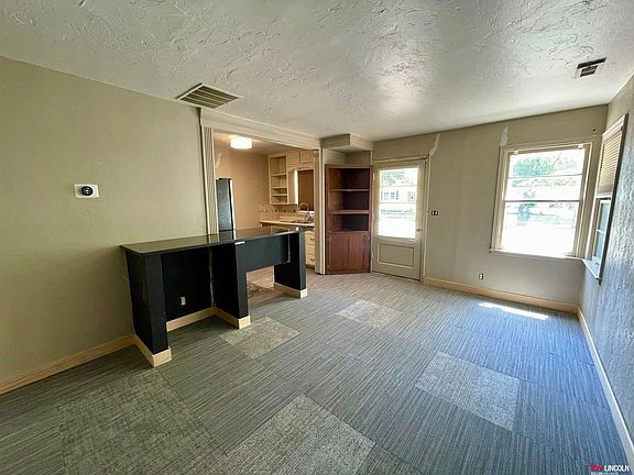 4th image of 1150 Lake St