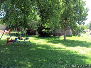 115 6th Ave E, Andalusia, IL 61232