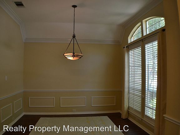 3rd image of 6713 Alcove Ln