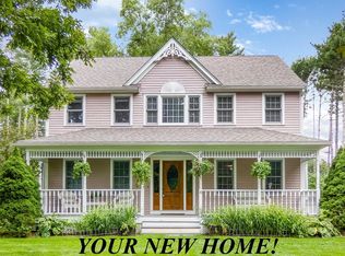 4 Crows Nest Rd, Carver, MA 02330