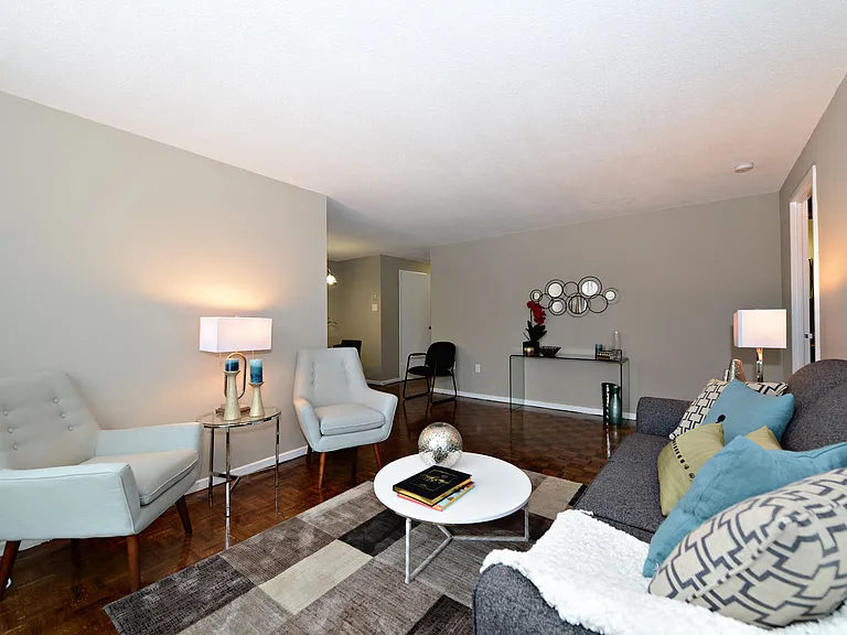 2861 Baycrest Dr — Photo 5