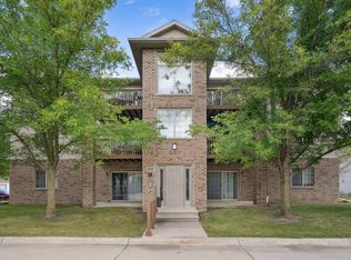 3649 Pheasant Ln APT 3, Waterloo, IA 50701