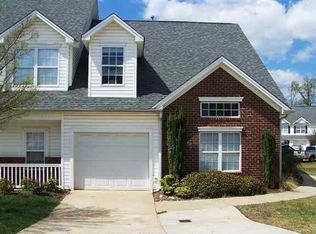 376 Still Water Cir, Boiling Springs, SC 29316