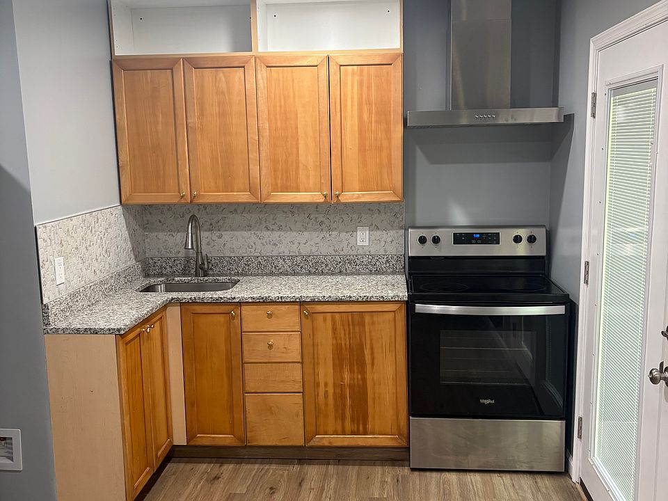 1st image of 14537 Mayfair Dr #2