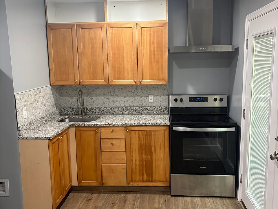 14537 Mayfair Dr #2