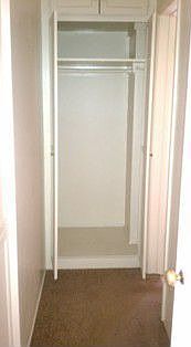 4th image of 5620 Edgemar Ave