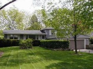 1N421 Main St, Glen Ellyn, IL 60137