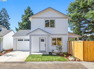 5815 SE Schiller St #C, Portland, OR 97206