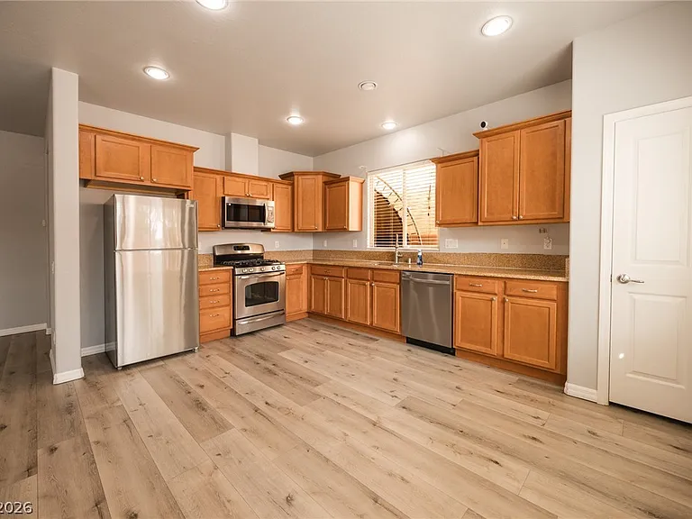 8253 Arden Landing Pl — Photo 15