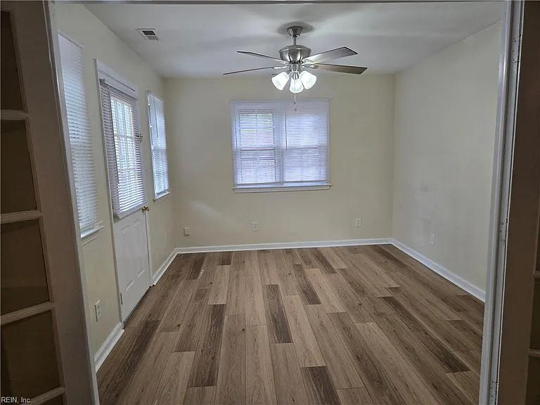 844 Lord Leighton Dr — Photo 9