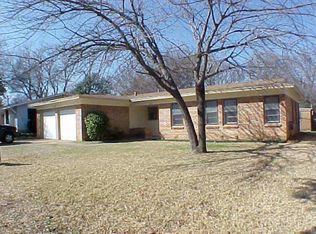 6221 Brentwood Dr, Fort Worth, TX 76112