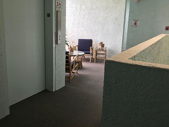 3rd image of 1848 Shore Dr S APT 403