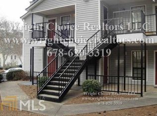 661 Windchase Ln, Stone Mountain, GA 30083
