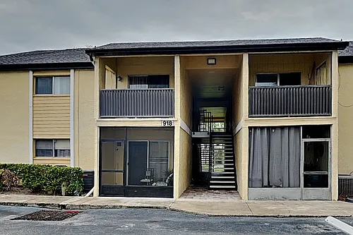 918 Lake Destiny Rd #E Photo 1