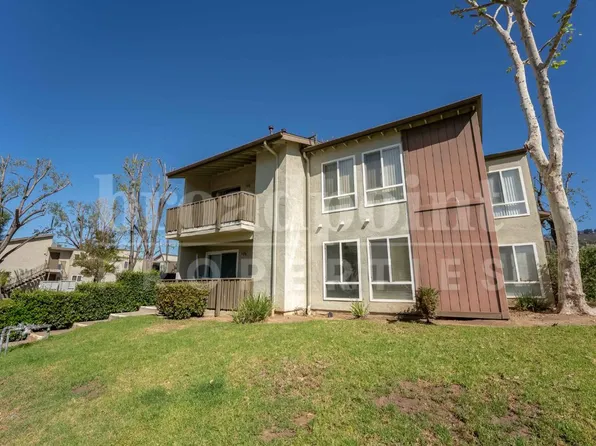 2536 White Oak Pl Unit 2, Escondido, CA 92027