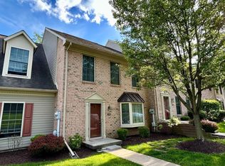 413 Park View Dr, Harrisburg, PA 17110