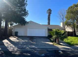 8655 Redlands Way, Sacramento, CA 95828