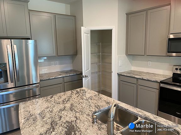 3rd image of 2124 Midnight Pearl Dr