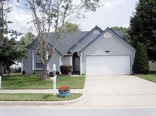 112 Cotton Bend Dr SW, Huntsville, AL 35824