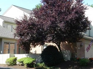 84 Cambridge Dr, Hershey, PA 17033