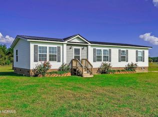 561 Penny Rd, Beulaville, NC 28518