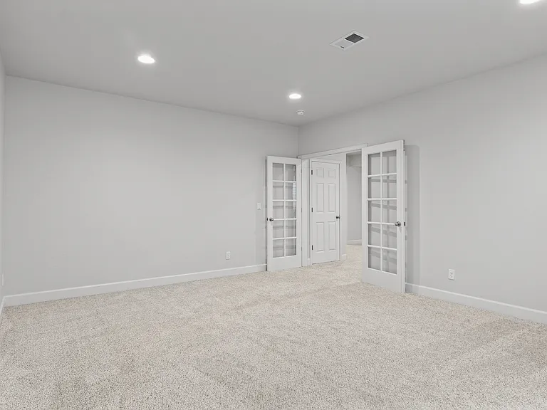 5859 Leon Young Dr — Photo 50