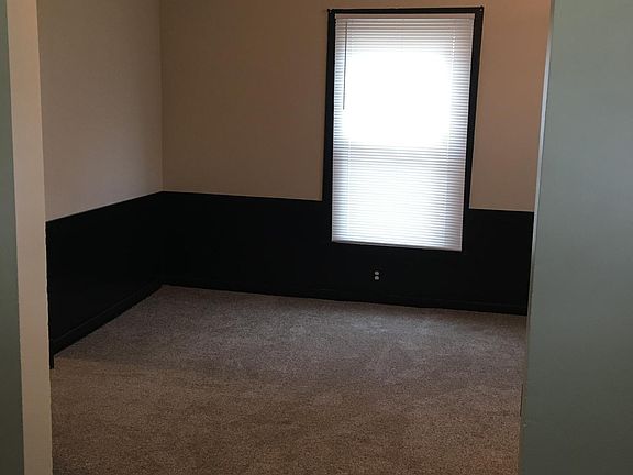 4th image of 222 Travis St NE #1
