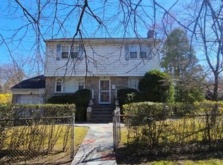 295 Hussey Rd, Mount Vernon, NY 10552