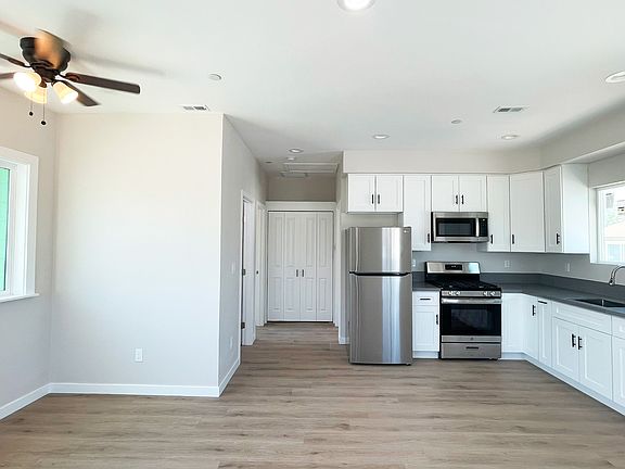 Entry, common areas, and kitchen