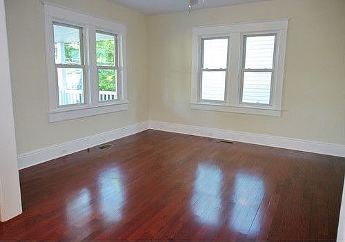 4th image of 2746 Westminster Ave