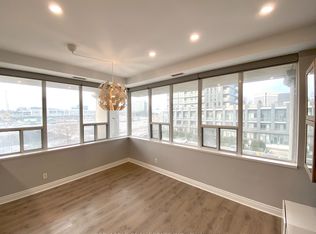 797 Don Mills Rd #207, Toronto, ON M3C 1V1