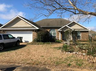 107 Chasen Ct, Byron, GA 31008