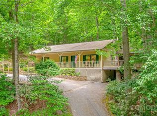 2352 Ugugu Dr, Brevard, NC 28712
