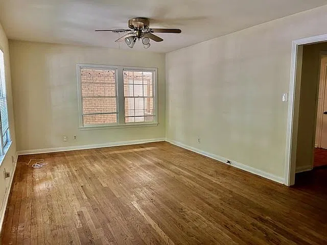 2 bed, 1.0 bath, 1105 sqft, $2,100 — Photo 2