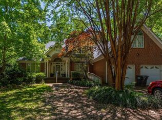 818 S Almond Dr, Simpsonville, SC 29681
