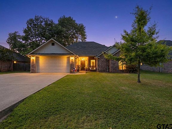 2nd image of 21192 Altuda Ln