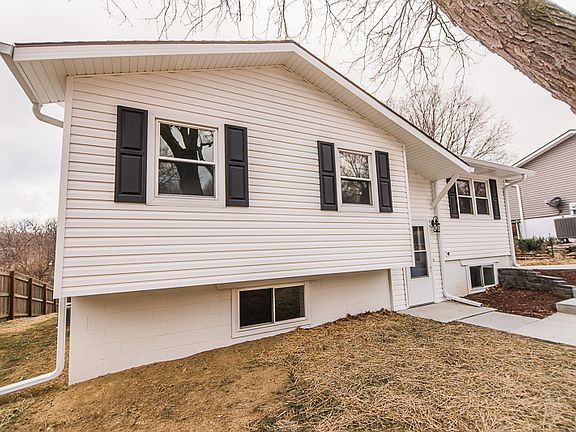 2nd image of 1010 Timber Ln