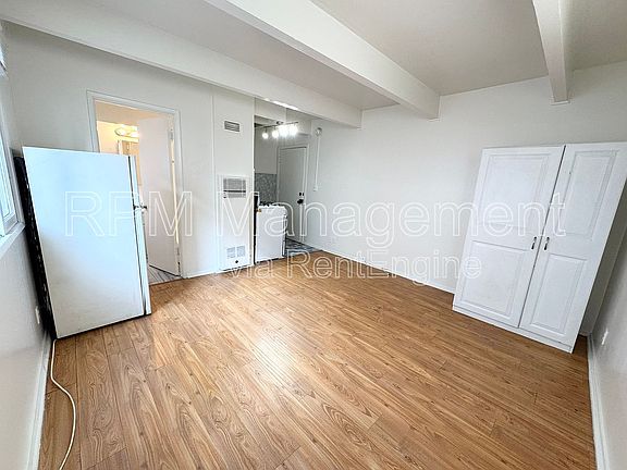 5th image of 7032 W Hawthorn Ave #6