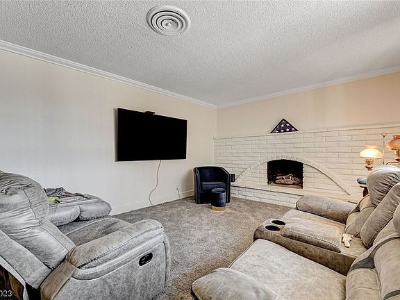 5th image of 3120 Liberty Cir N