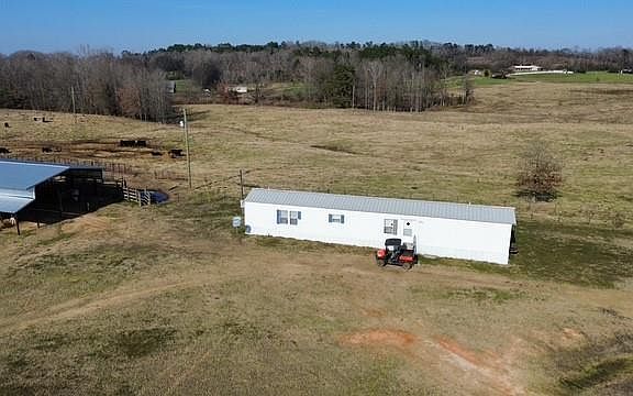 3rd image of 834 County Road 1548